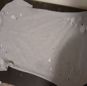 Ripped short sleeve  shirt